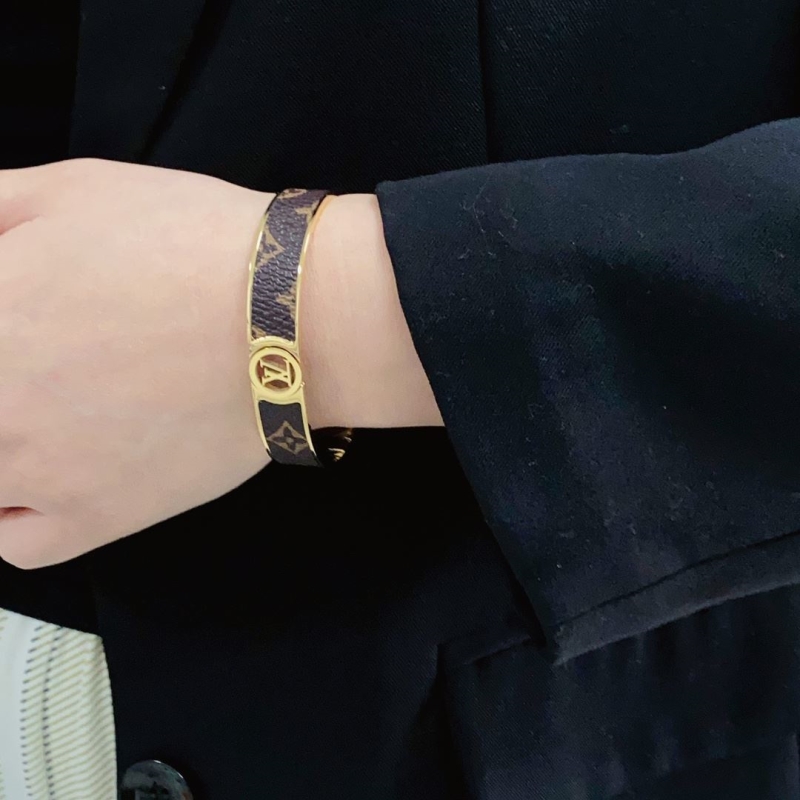 LV Bracelets